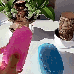 Silicone Body Scrubber Shower Exfoliating Sponge Bubble Bath Brush Massager Skin Cleaner with Box For Home and Outdoor Use