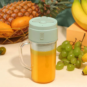 Portable Crusher Juicer Blender – Rechargeable Smoothie Maker Bottle (USB)