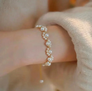 Pearl Bracelet for Women – Elegant & Stylish Hand Jewelry