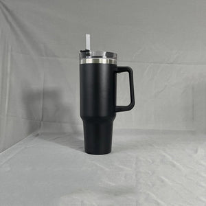 Simple Stainless Steel Tumbler – Large Capacity Insulated Coffee Cup with Handle