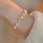 Pearl Bracelet for Women – Elegant & Stylish Hand Jewelry