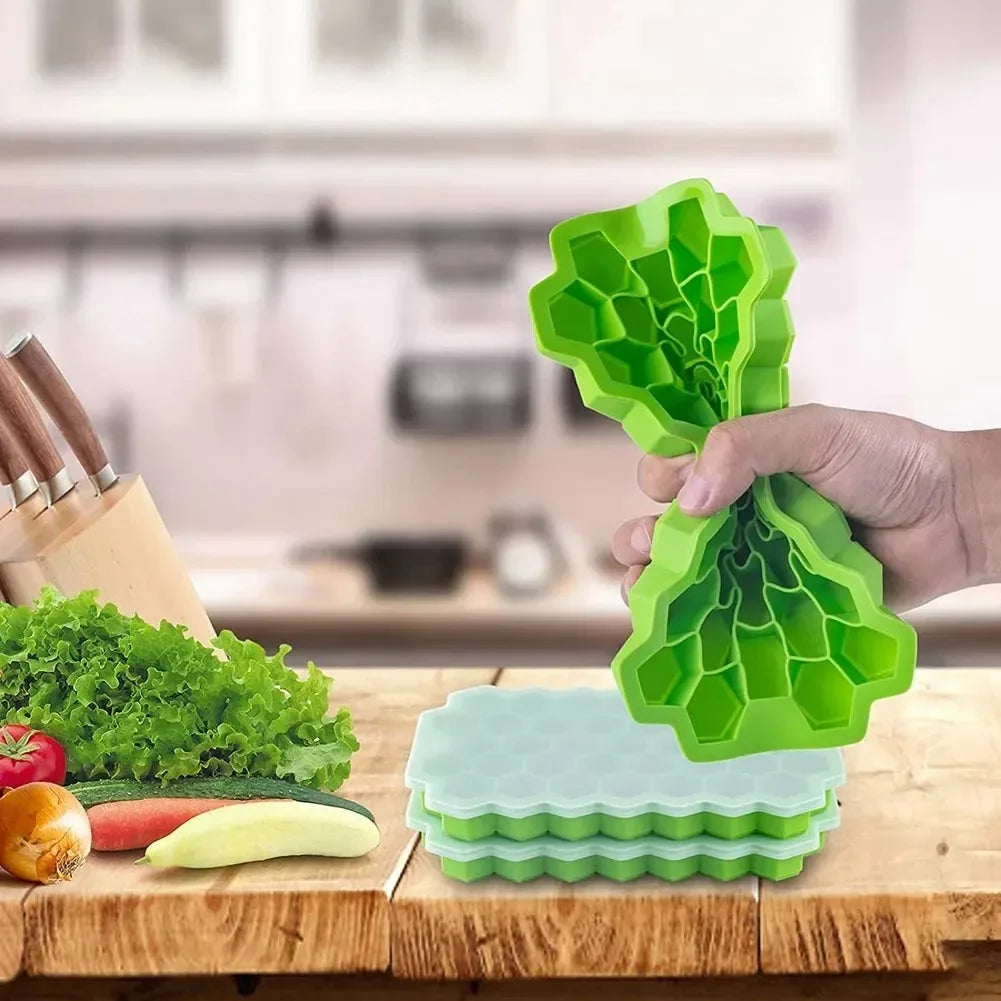 Silicone Ice Cube Tray with LED Effect – Flexible Ice Mold for Drinks | Reusable Ice Cube Maker