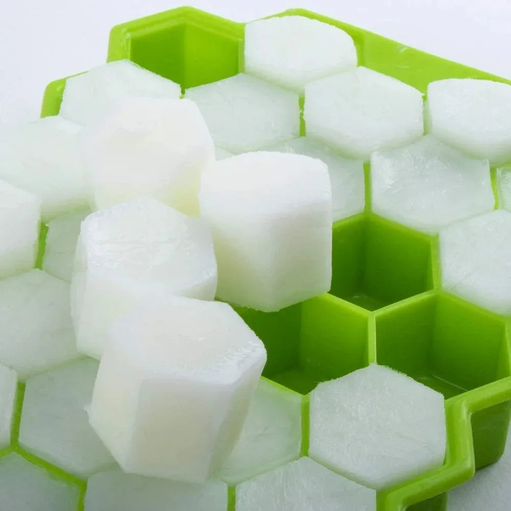 Silicone Ice Cube Tray with LED Effect – Flexible Ice Mold for Drinks | Reusable Ice Cube Maker