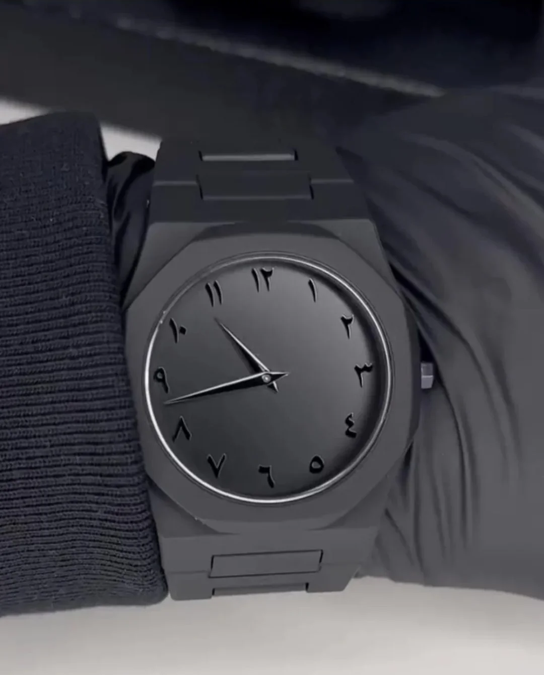 Black Royal Arabic Aura Watch