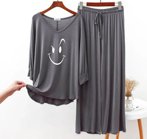 Plain Gray Smiley Face V-Neck with Plazzo Pajama Full Sleeves Suit