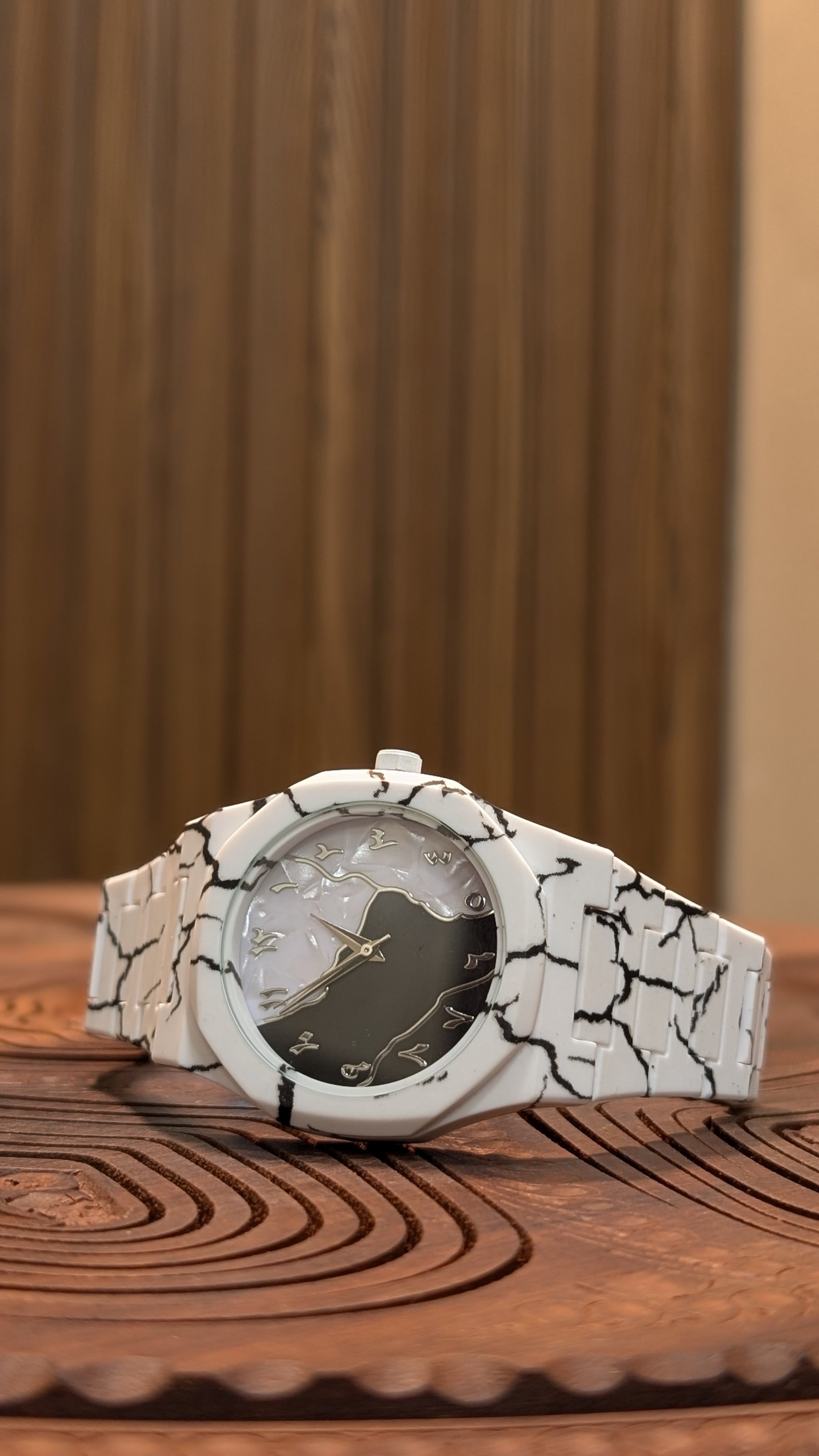 White Classic Arabic Aura – Marble Storm Edition