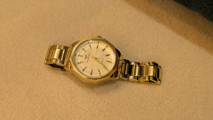 Luxe Chrono Gold Watch Timeless Luxury