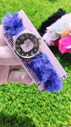 Beautiful Hello Kitty Cartoon Cat Round Shaped Clock Dial Analog Wristwatch For Kids and Women
