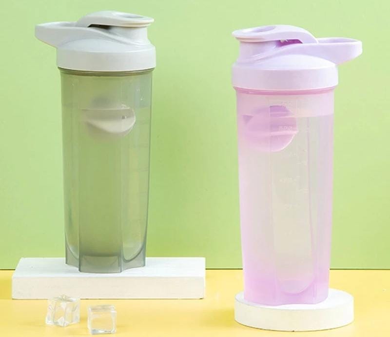 Multi Purpose Plastic Easy Grip Leak Proof Shaker with Mix Ball Blender Water Bottle BPA Free 750ml Use for Gym Smoothies and Batters Fitness Workout Sports Protein Shaker with Whisk Ball