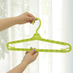 Buy 1 Get 4 Free Hanger Fleixible Retractable Closet Organizer and Drying Rack 5 Pcs Rs 999