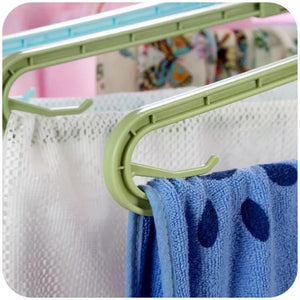 Buy 1 Get 4 Free Hanger Fleixible Retractable Closet Organizer and Drying Rack 5 Pcs Rs 999